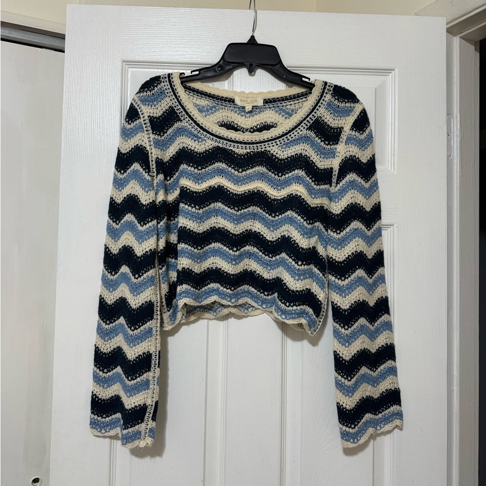 NWT Rebellion Again Crochet Cropped Sweater Size Small